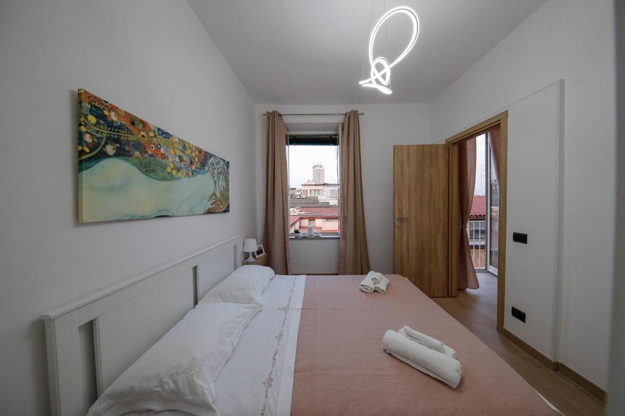 The Door Saturday Appartement